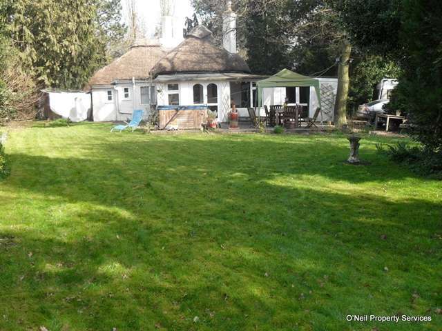  Image of 3 bedroom Detached house to rent in Fulmer Lane Gerrards Cross SL9 at Fulmer Lane  Gerrards Cross, SL9 7BL