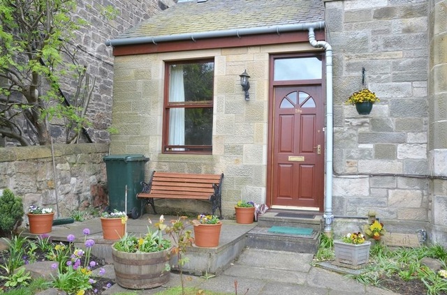  Image of 2 bedroom Flat to rent in Abercorn Terrace Edinburgh EH15 at Portobello Edinburgh Edinburgh, EH15 2DF