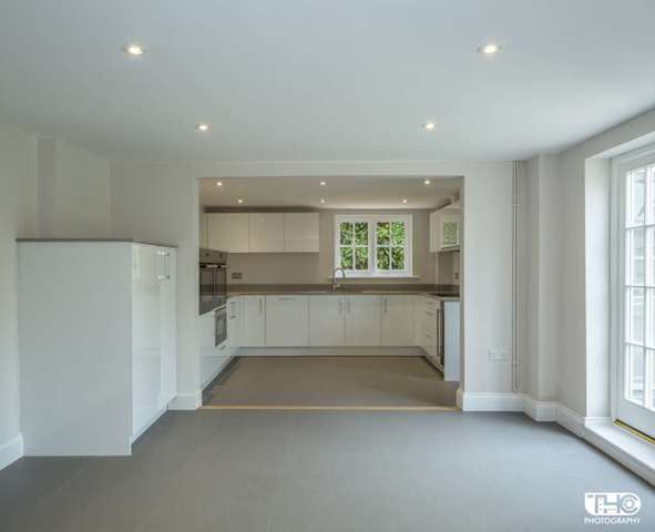 Image of 4 bedroom Detached house for sale in Reson Way Hemel Hempstead HP1 at Reson Way Reson Way Hemel Hempstead, HP1 1NU