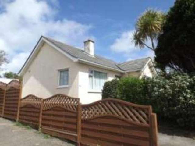 Image of 2 bedroom Bungalow for sale in Penvale Close Barripper Camborne TR14 at Barripper Camborne Barripper, TR14 0QP
