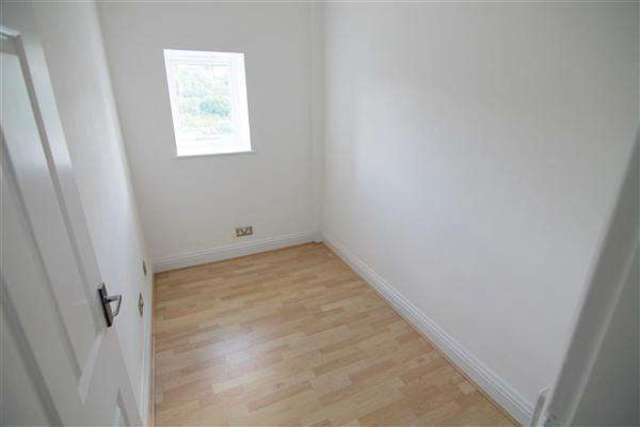  Image of 2 bedroom Cottage for sale in Quarry Hill Sowerby Bridge HX6 at Sowerby Bridge, HX6 3BQ