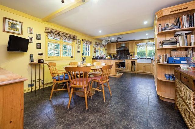  Image of 5 bedroom Detached house for sale in Little London Berden Bishop