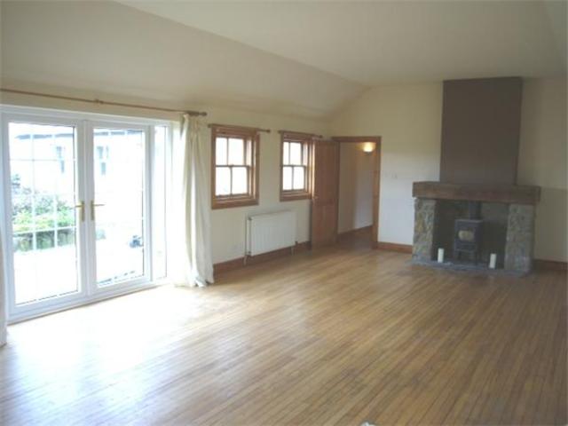  Image of 3 bedroom Cottage to rent in Kirknewton EH27 at Kirknewton West Lothian West Lothian, EH27 8DH