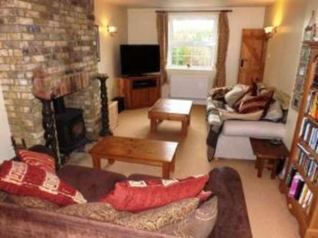  Image of 3 bedroom Semi-Detached house for sale in Woodwalton Lane Woodwalton Huntingdon PE28 at Woodwalton Lane Woodwalton Woodwalton, PE28 5YJ