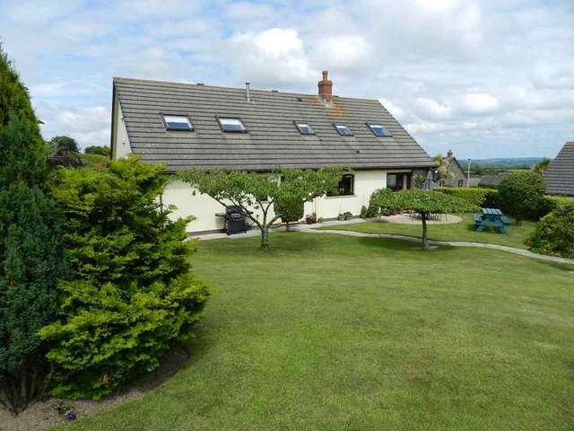  Image of 5 bedroom Detached house for sale in West Lane Close Keeston Haverfordwest SA62 at Keeston Haverfordwest Keeston, SA62 6EW