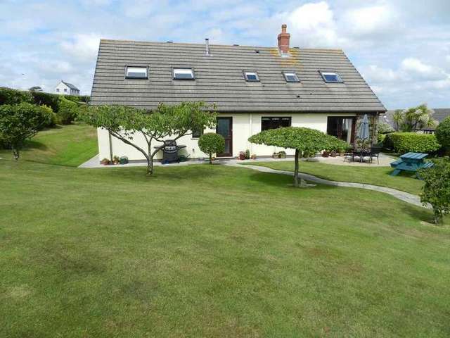  Image of 5 bedroom Detached house for sale in West Lane Close Keeston Haverfordwest SA62 at Keeston Haverfordwest Keeston, SA62 6EW
