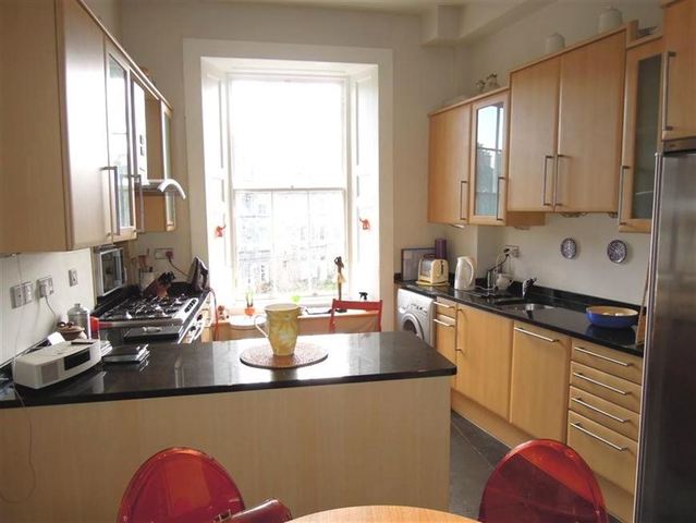  Image of 3 bedroom Flat to rent in Brandon Street Edinburgh EH3 at New Town Edinburgh Edinburgh, EH3 5DX