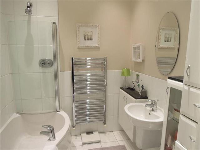  Image of 3 bedroom Flat to rent in Brandon Street Edinburgh EH3 at New Town Edinburgh Edinburgh, EH3 5DX