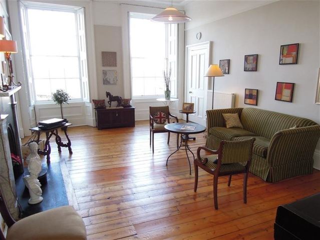  Image of 3 bedroom Flat to rent in Brandon Street Edinburgh EH3 at New Town Edinburgh Edinburgh, EH3 5DX