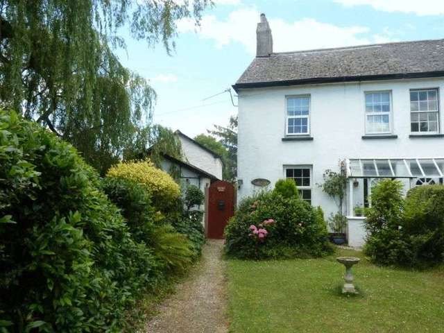  Image of 3 bedroom Cottage for sale in Broadway Road Kingsteignton Newton Abbot TQ12 at Broadway Road  Kingsteignton, TQ12 3EH