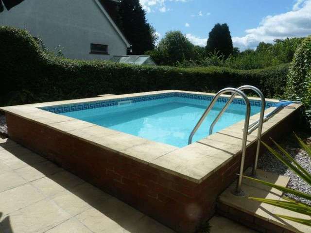  Image of 3 bedroom Cottage for sale in Broadway Road Kingsteignton Newton Abbot TQ12 at Broadway Road  Kingsteignton, TQ12 3EH
