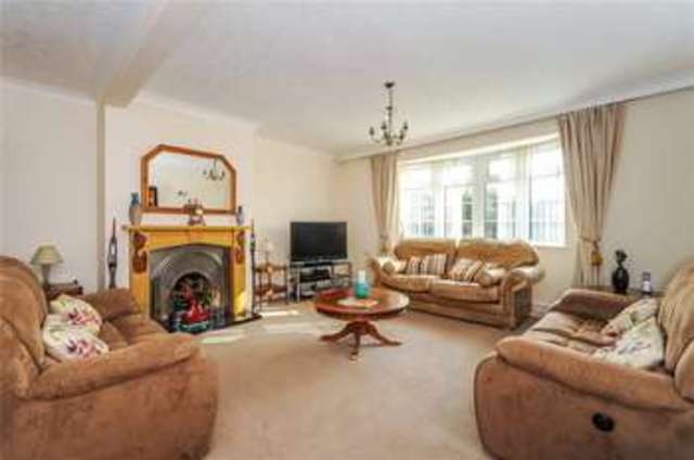  Image of 5 bedroom Semi-Detached house to rent in Bracknell Road Warfield Bracknell RG42 at Bracknell Road Warfield Warfield, RG42 6JY