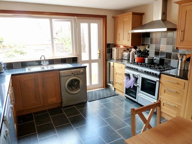  Image of 2 bedroom Terraced house to rent in Bughtlin Park East Craigs Edinburgh EH12 at Corstorphine Edinburgh Edinburgh, EH12 8UR