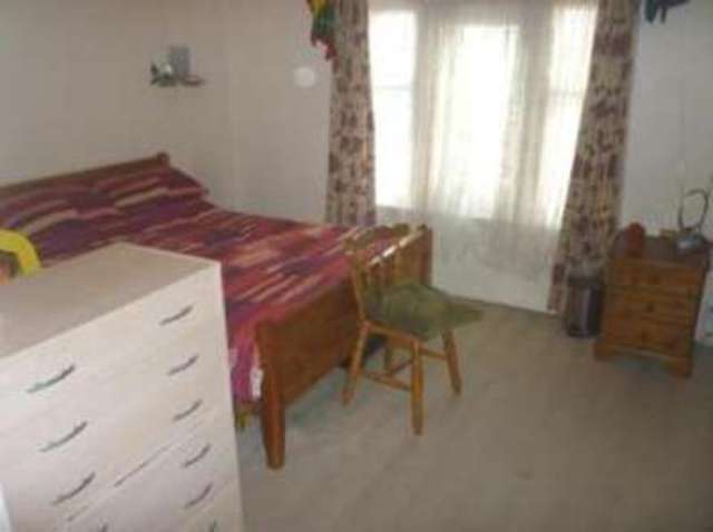  Image of 3 bedroom Maisonette for sale in Dudley Road Edgbaston Birmingham B18 at Birmingham West Midlands Chad Valley, B18 4HF