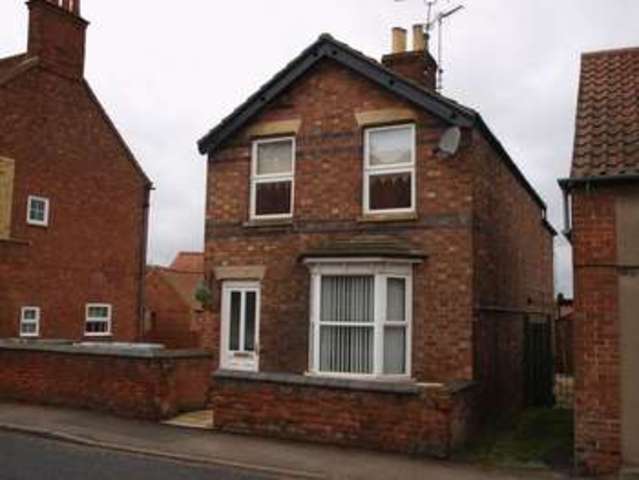  Image of 2 bedroom Detached house for sale in High Street Collingham Newark NG23 at 85 High Street Collingham Newark, NG23 7NG
