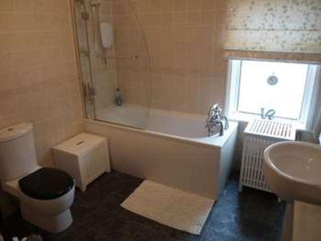  Image of 2 bedroom Detached house for sale in High Street Collingham Newark NG23 at 85 High Street Collingham Newark, NG23 7NG