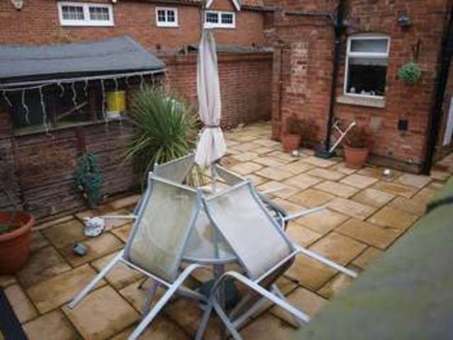  Image of 2 bedroom Detached house for sale in High Street Collingham Newark NG23 at 85 High Street Collingham Newark, NG23 7NG