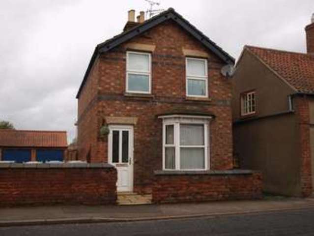  Image of 2 bedroom Detached house for sale in High Street Collingham Newark NG23 at 85 High Street Collingham Newark, NG23 7NG