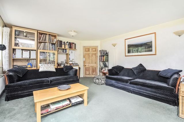  Image of 5 bedroom Detached house for sale in Charlton Village Road Charlton Wantage OX12 at Charlton Village Road Charlton Wantage, OX12 7HE