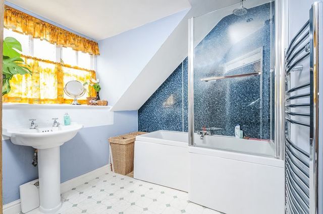  Image of 5 bedroom Detached house for sale in Charlton Village Road Charlton Wantage OX12 at Charlton Village Road Charlton Wantage, OX12 7HE
