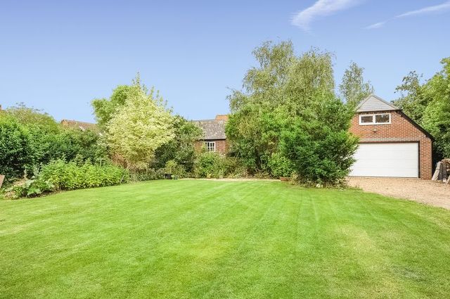  Image of 5 bedroom Detached house for sale in Charlton Village Road Charlton Wantage OX12 at Charlton Village Road Charlton Wantage, OX12 7HE