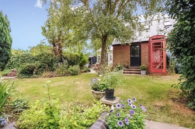  Image of 5 bedroom Detached house for sale in Charlton Village Road Charlton Wantage OX12 at Charlton Village Road Charlton Wantage, OX12 7HE