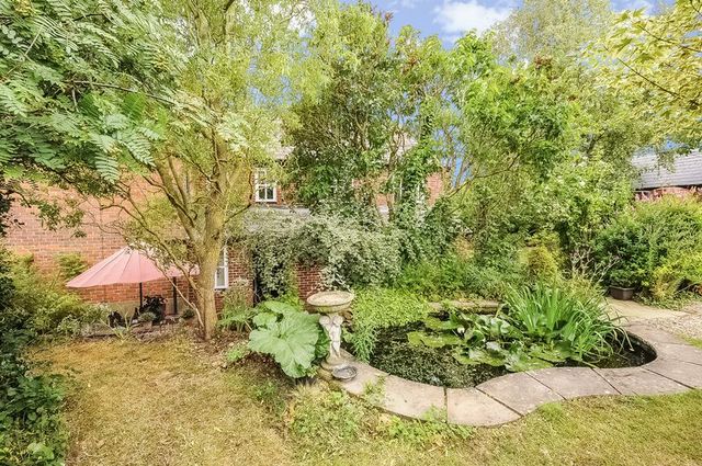  Image of 5 bedroom Detached house for sale in Charlton Village Road Charlton Wantage OX12 at Charlton Village Road Charlton Wantage, OX12 7HE