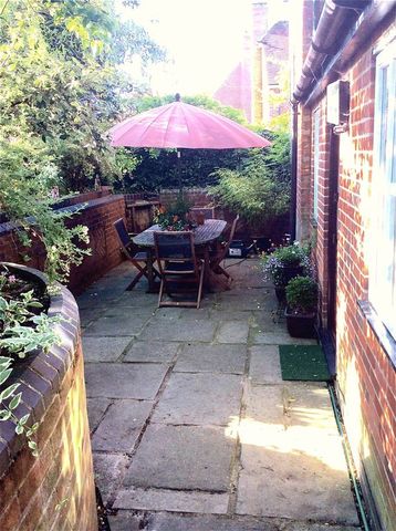  Image of 5 bedroom Detached house for sale in Charlton Village Road Charlton Wantage OX12 at Charlton Village Road Charlton Wantage, OX12 7HE