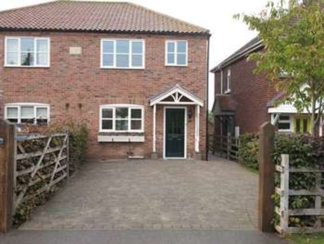  Image of 3 bedroom Semi-Detached house for sale in Back Lane Dunston Lincoln LN4 at 32A Back Lane Dunston Lincoln, LN4 2EH