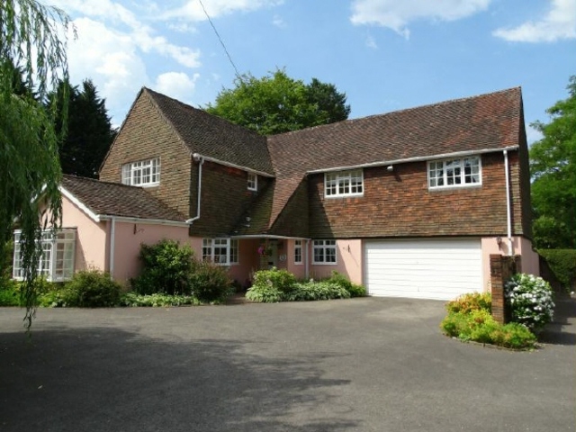  Image of 5 bedroom Detached house to rent in Chilworth Road Chilworth Southampton SO16 at Chilworth Road Southampton Not specified, SO16 7JU