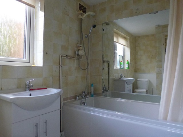  Image of 3 bedroom Terraced house to rent in Church Road Southampton SO19 at Church Road  Woolston, SO19 9FR