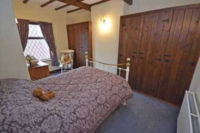  Image of 1 bedroom Cottage for sale in Claytons Cottages Horbury Wakefield WF4 at Horbury Horbury, WF4 6HL