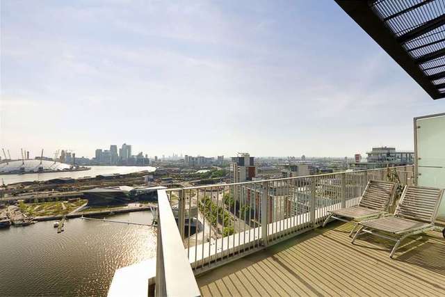  Image of 2 bedroom Apartment to rent in Western Gateway London E16 at Western Gateway  London, E16 1AQ