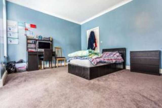  Image of 4 bedroom Terraced house for sale in Corporation Road Cardiff CF11 at Cardiff Caerdydd Grangetown, CF11 7AR