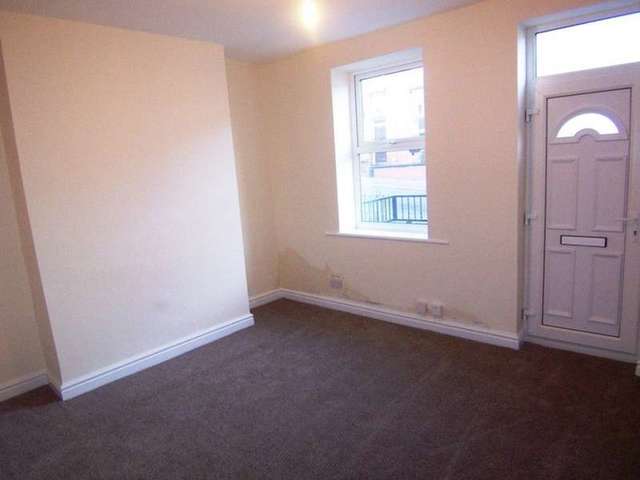  Image of 2 bedroom Terraced house to rent in Corporation Street Barnsley S70 at Barnsley Barnsley, S70 4PQ
