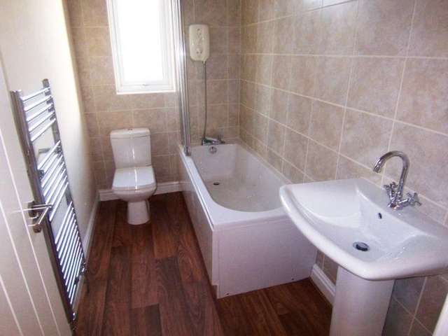  Image of 2 bedroom Terraced house to rent in Corporation Street Barnsley S70 at Barnsley Barnsley, S70 4PQ
