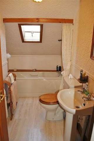  Image of 3 bedroom Flat for sale in Tighnabruaich PA21 at Tighnabruaich, PA21 2BB