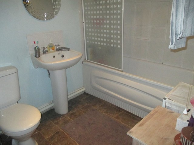  Image of 2 bedroom Maisonette for sale in Cottage Grove Southsea PO5 at Cottage Grove  Southsea, PO5 1EW