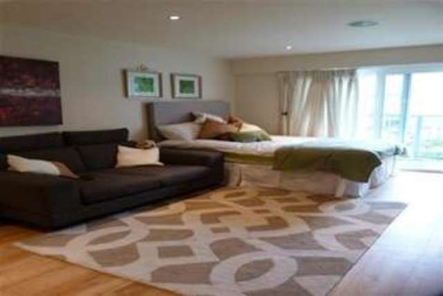  Image of Flat to rent in Heritage Avenue London NW9 at London, NW9 5XY