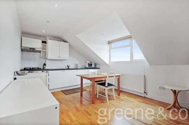  Image of 1 bedroom Flat to rent in Crossfield Road London NW3 at Swiss Cottage London Camden, NW3 4NT