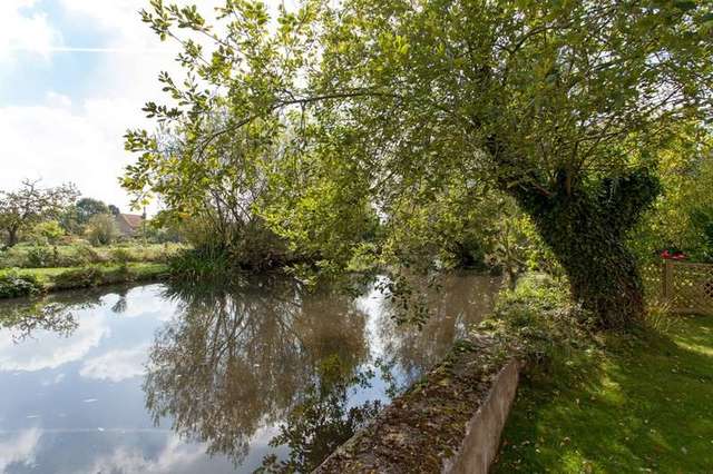  Image of 3 bedroom Apartment to rent in East Hanney Wantage OX12 at Dandridges Mill East Hanney Wantage, OX12 0JJ