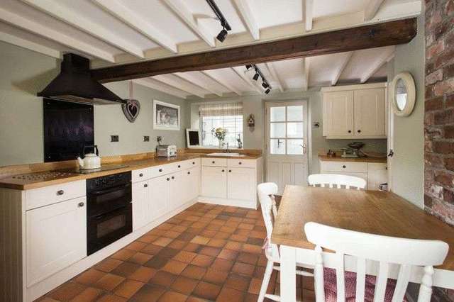  Image of 3 bedroom Cottage for sale in Main Street Amotherby Malton YO17 at Main Street Amotherby Malton, YO17 6UN
