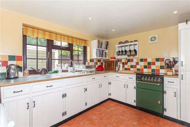  Image of 3 bedroom Detached house for sale in Birchfield Road Redditch B97 at 339 Birchfield Road  Redditch, B97 4NB
