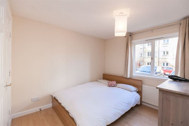  Image of 2 bedroom Flat to rent in Easter Dalry Road Edinburgh EH11 at Haymarket Edinburgh Edinburgh, EH11 2TR
