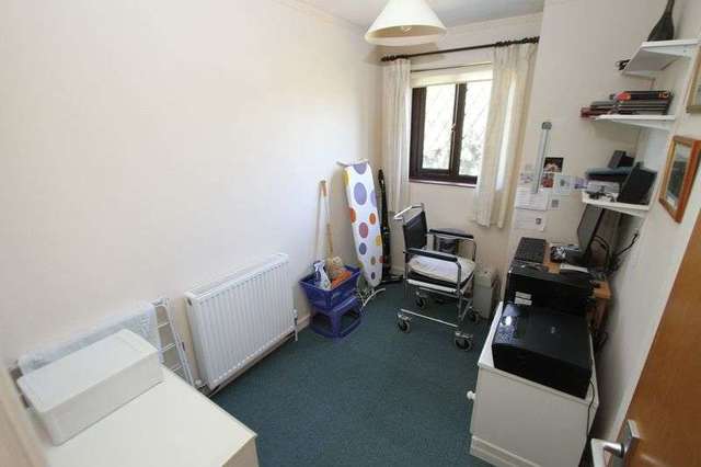  Image of 3 bedroom Terraced house for sale in Elgar Close Clevedon BS21 at Elgar Close  Clevedon, BS21 5BS