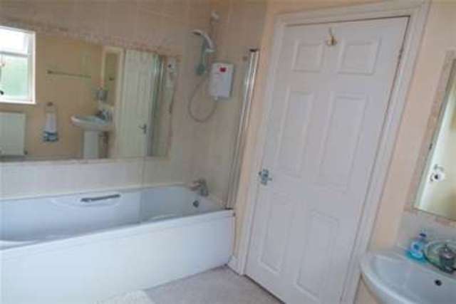  Image of 1 bedroom Flat to rent in Wickham Road Fareham PO16 at Fareham, PO16 7EX