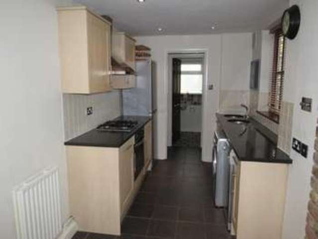  Image of 2 bedroom Maisonette to rent in Forest Green Road Fifield Maidenhead SL6 at Forest Green Road Fifield Bray Wick, SL6 2NR
