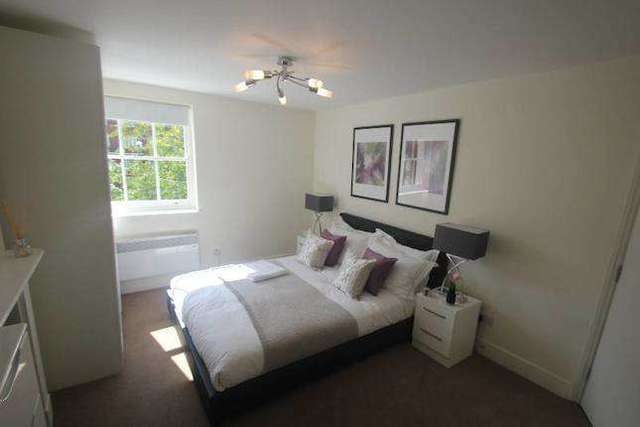  Image of 2 bedroom Flat to rent in Finchley Road London NW8 at Swiss Cottage London Swiss Cottage, NW8 6EB