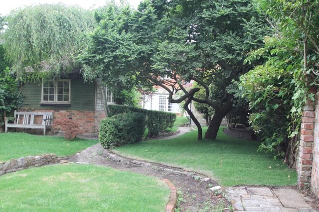 Image of 2 bedroom Semi-Detached house to rent in Fox Corner Worplesdon Guildford GU3 at Fox Corner Worplesdon Guildford, GU3 3PW