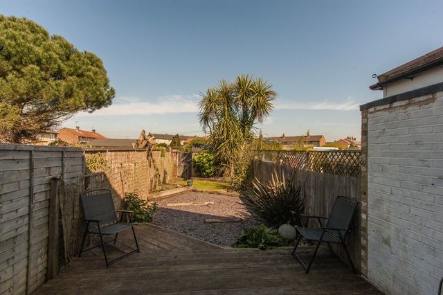  Image of 2 bedroom Terraced house for sale in Twickenham Road Hanworth Feltham TW13 at Twickenham Road Twickenham Borders!! Hanworth, TW13 6HG